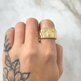 Square Crown Ring 8.1gr / Size 11 / 18K Gold ©