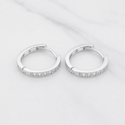 Hoop Earrings Carril 2.1g / 1/2 in 18K White Gold