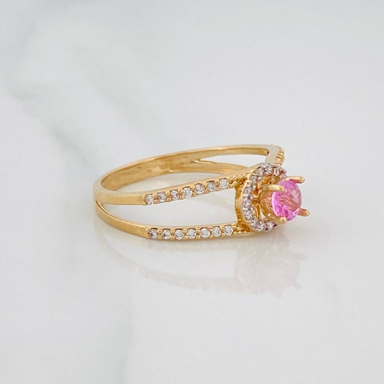 Halo Circle Ring 2.3g / Size 7 3/4 Two-Tone Yellow and White Gold 18K
