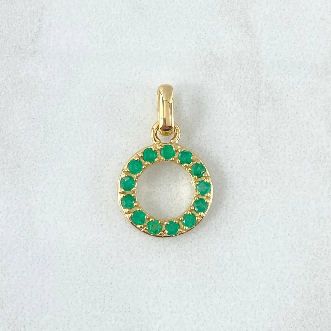 Dije Circulo 26pts Esmeraldas 1.75gr / 3/4 in / Oro Amarillo 18K *