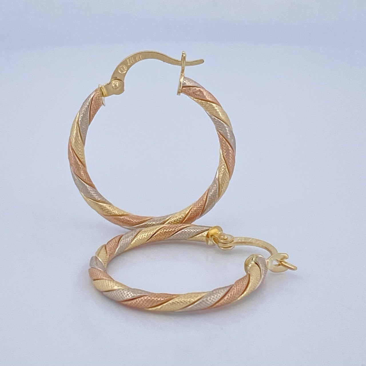 Hoop Earrings 1.7gr / 1.0in / 18K Gold &