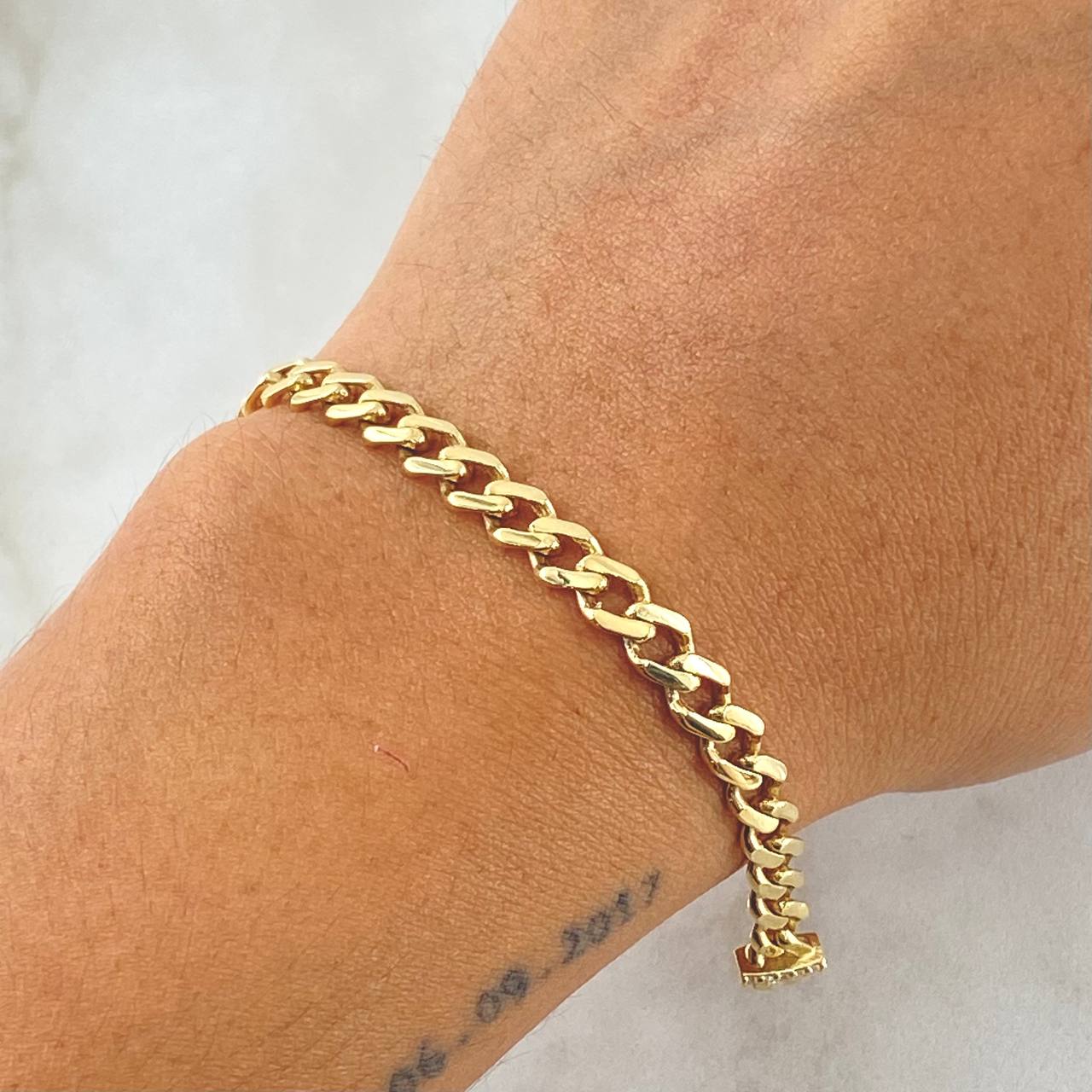 Cuban Links Bracelet 12.45gr / 18cm / 5mm Lobster Claw Box White Zirconia 18K Yellow Gold