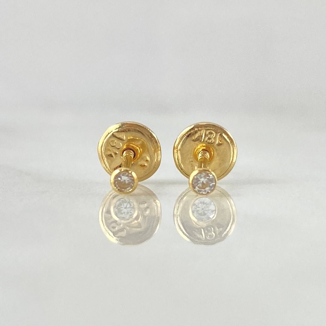 Stud Earrings Bezel 0.45gr / 18K Gold ©