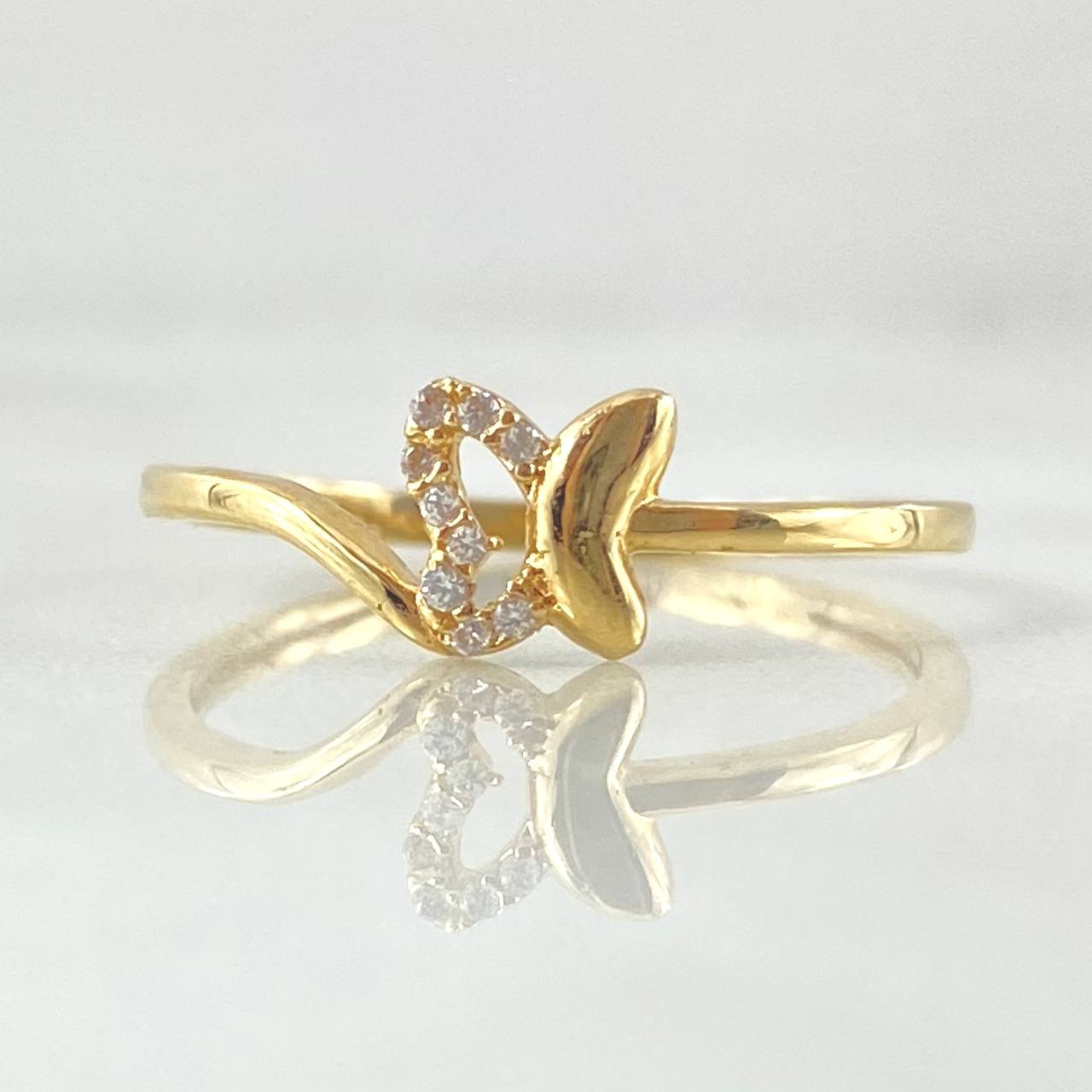 Partial Curved Butterfly Ring 1.25gr / Size 6 1/2 / 18K Gold ©