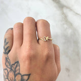 Partial Curved Butterfly Ring 1.25gr / Size 6 1/2 / 18K Gold ©