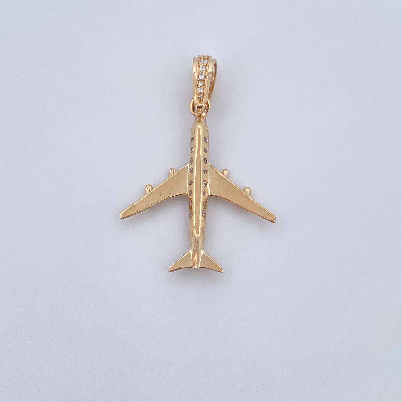 Dije Avion 3.1gr / 3.9cm / Circones Blancos Oro Amarillo 18K &