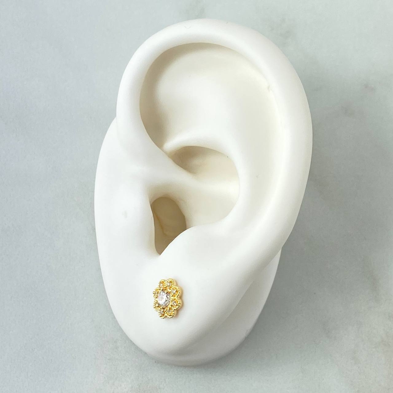 Topos Flor Margarita 1.25gr / 7mm Circones Blancos Oro Amarillo 18K *