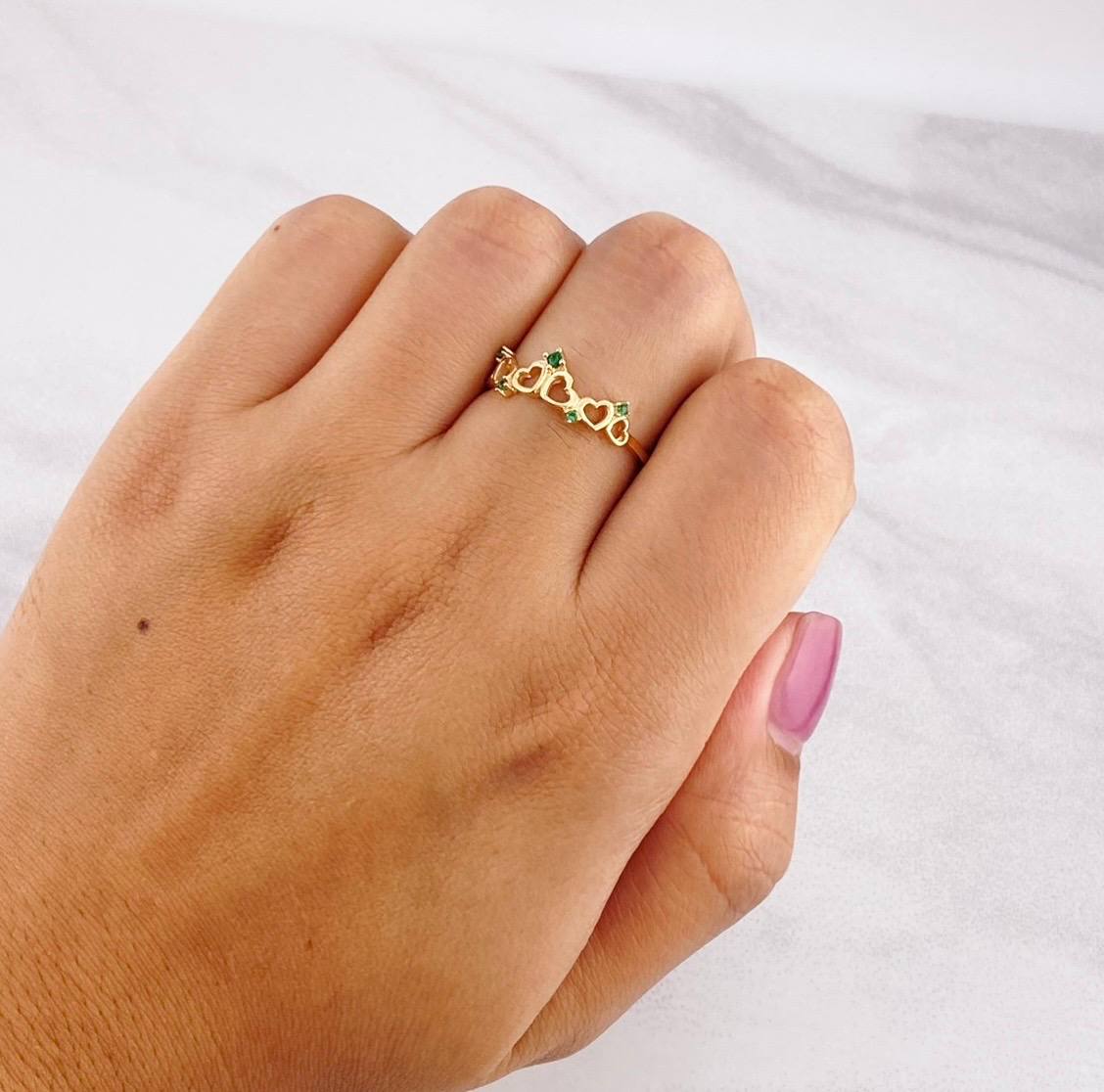 Anillo Corazones Corona 1.6g / T8 Oro Amarillo 18K