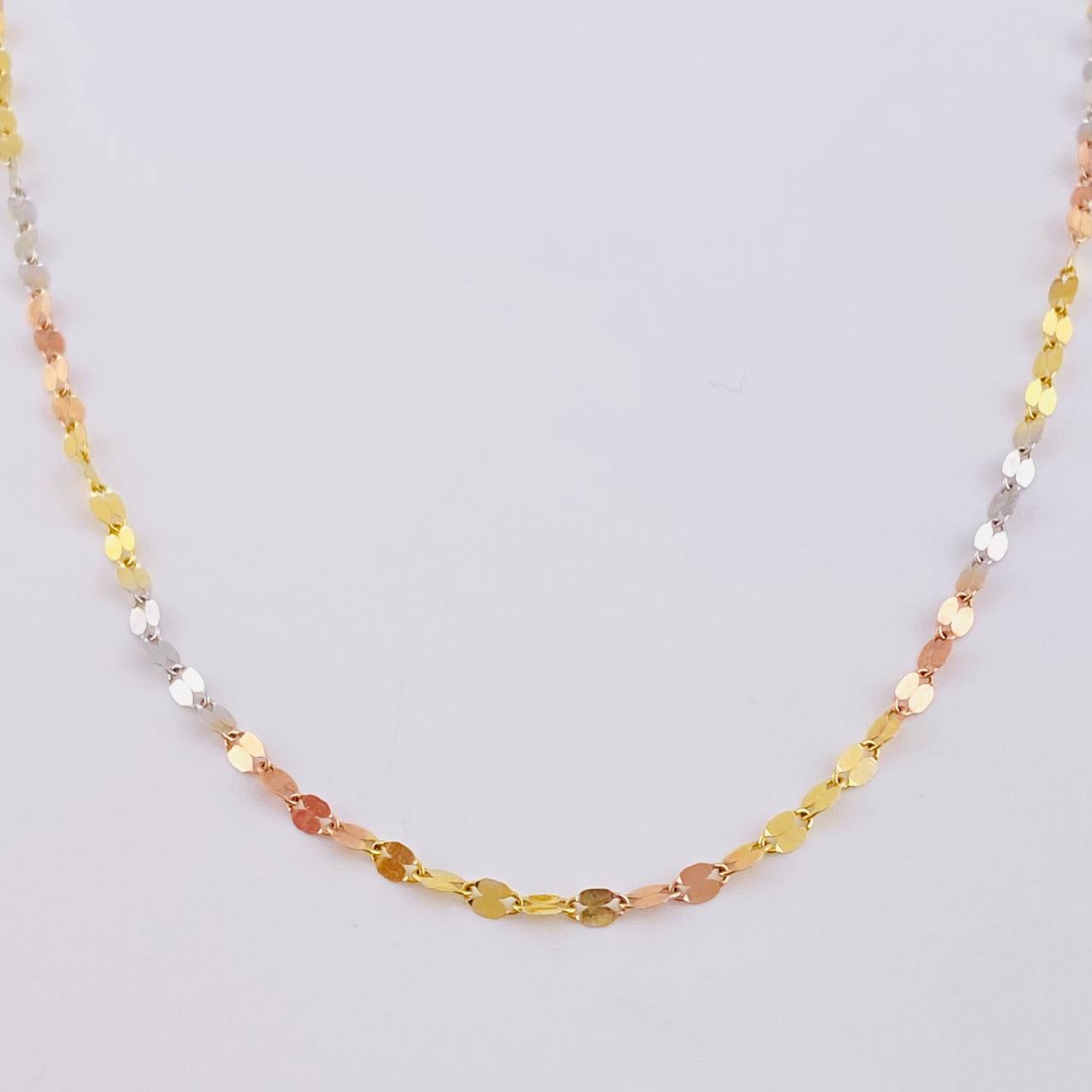 Mirror Flower Chain 2.2 g / 19 3/4 in / 2.6 mm Three Golds 18K