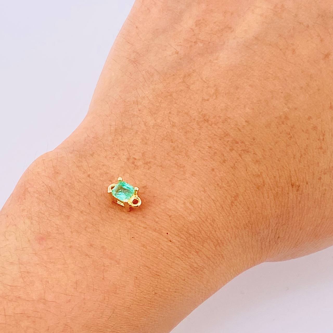 Herraje Caja 4 Garras Esmeralda 28pts 0.5gr / 1/4 in / Oro Amarillo 18K