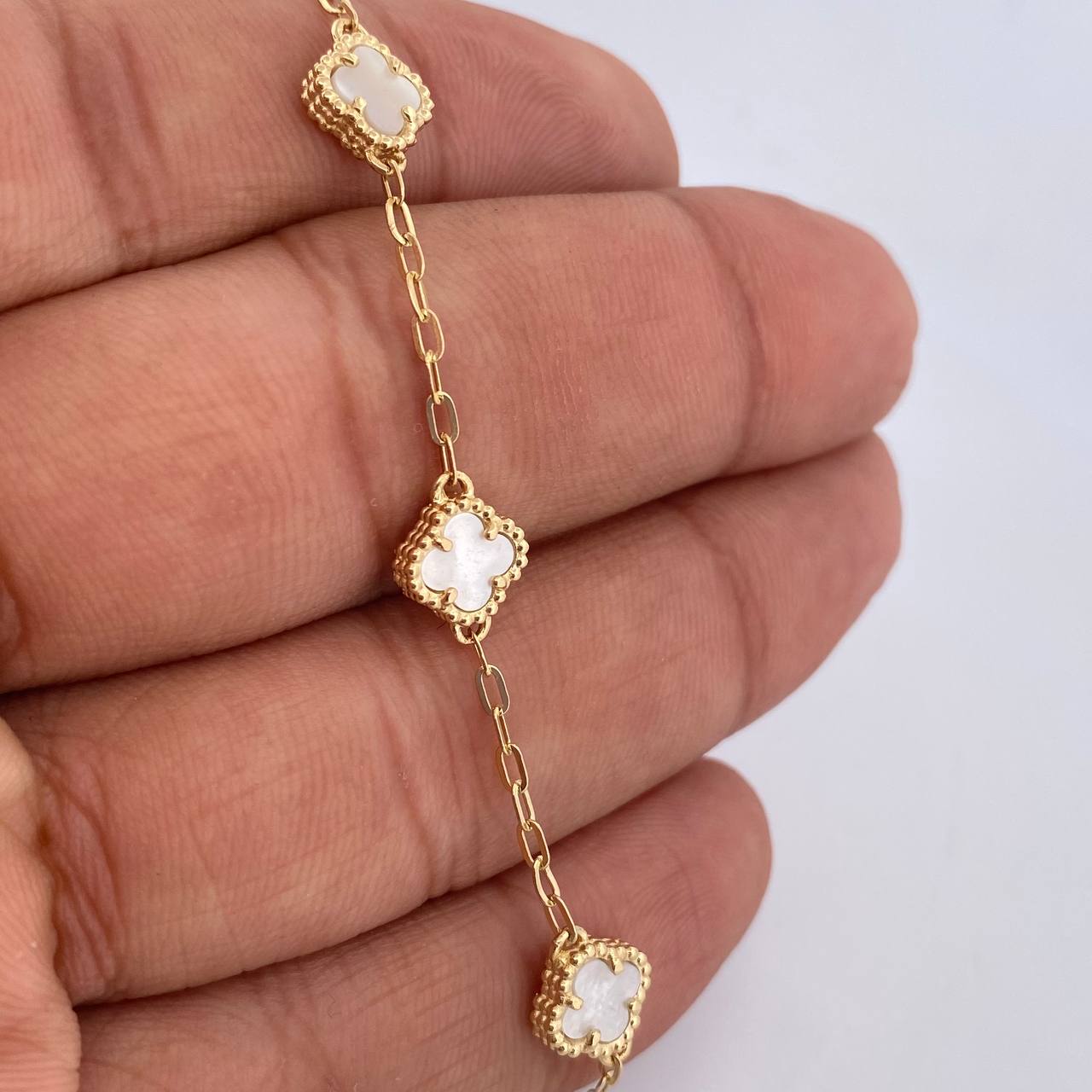 Bracelet Clover 4.4gr / 7.9in-8.3in / 18K Gold &