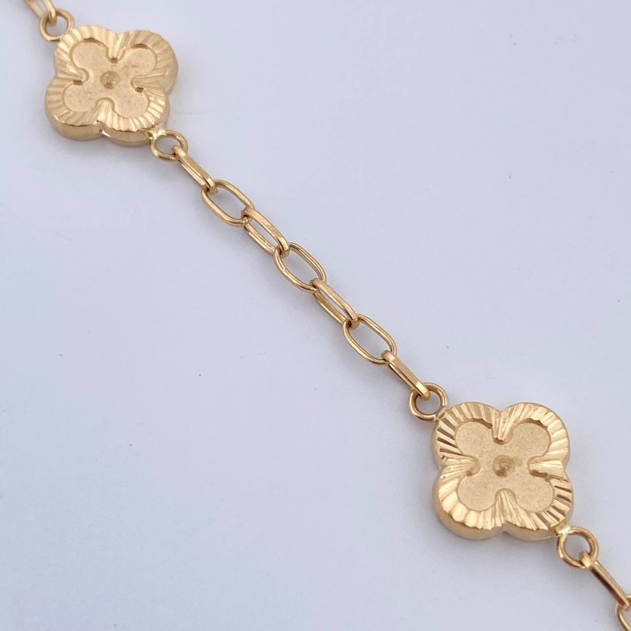 Bracelet Clover 3.9gr / 7.5in / 18K Gold &