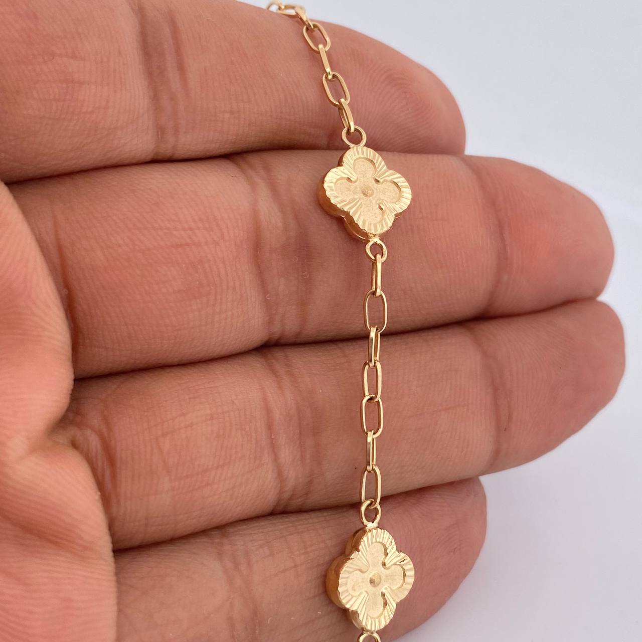 Bracelet Clover 3.9gr / 7.5in / 18K Gold &