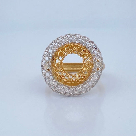 Hoop Ring 4.65gr / Size 6 1/2 / 18K Gold $