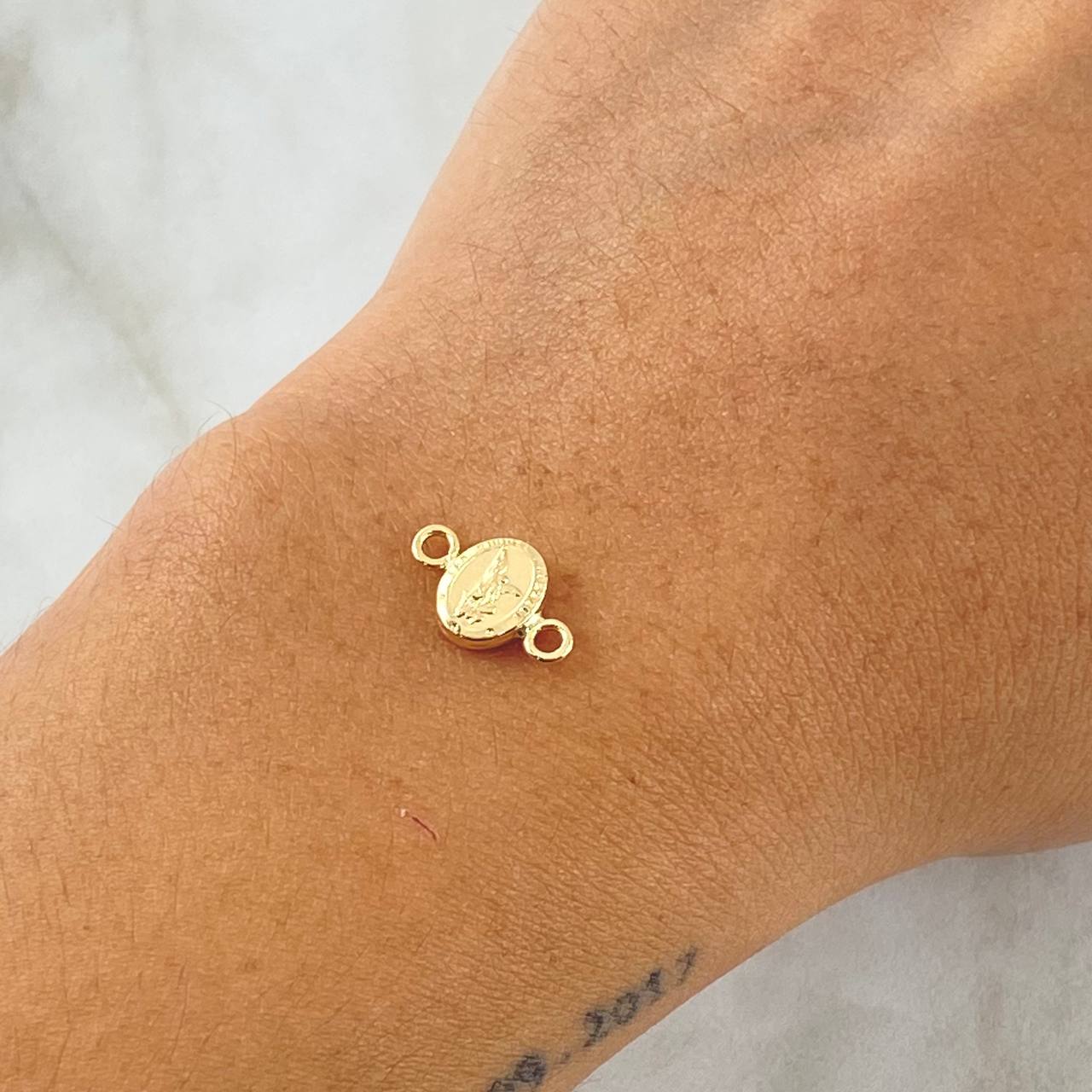 Charm San Miguel Arcangel 0.35gr / 1.5cm / Matte Oval Yellow Gold 18K ©