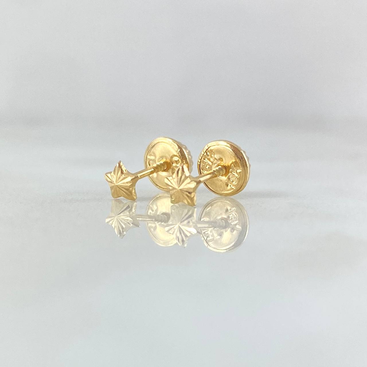 Stud Earrings Star 0.4gr / 4mm Diamond Cut Yellow Gold 18K *