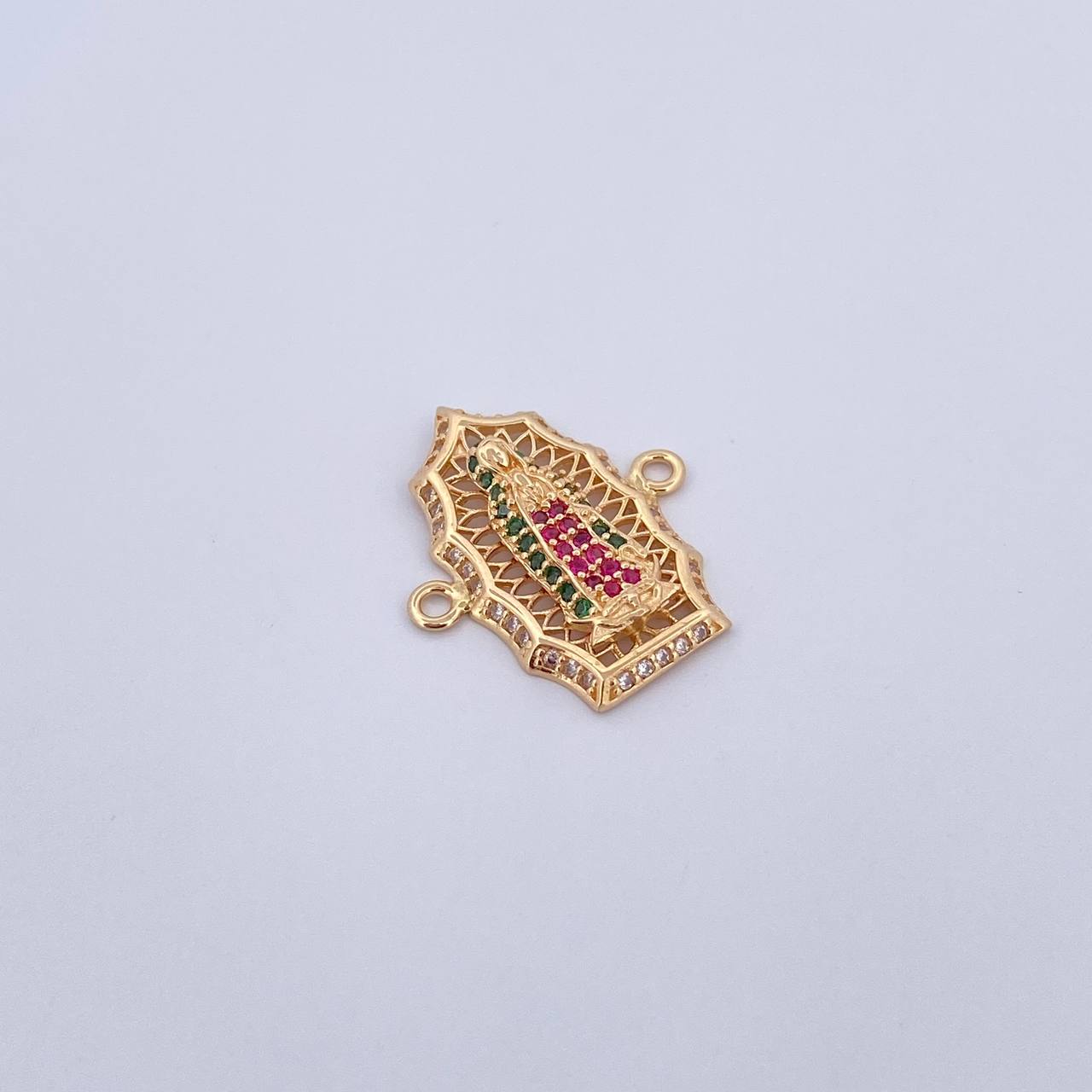 Herraje Virgen Guadalupe 2.85gr / 2.3cm / Circones Fucsias Verdes Blancos Oro Amarillo 18K $