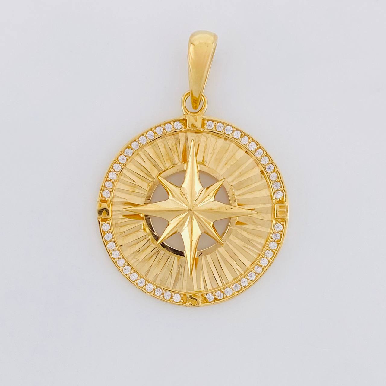 Dije Medalla Estrella Cardinal 4.3g / 1 1/4 in Oro Amarillo 18K