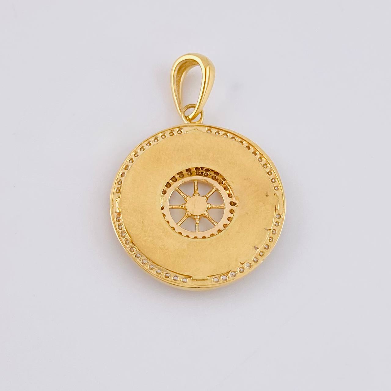 Dije Medalla Timon 4.45g / 1 1/4 in Oro Amarillo 18K