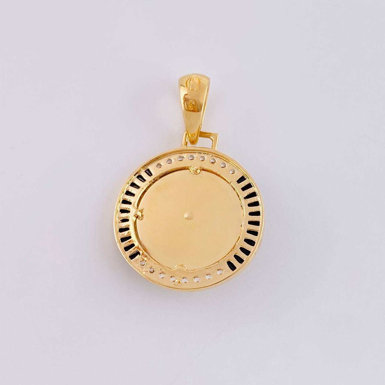Dije Medalla Rostro Jesus 6.7g / 1 1/4 in Dos Oros Amarillo Blanco 18K