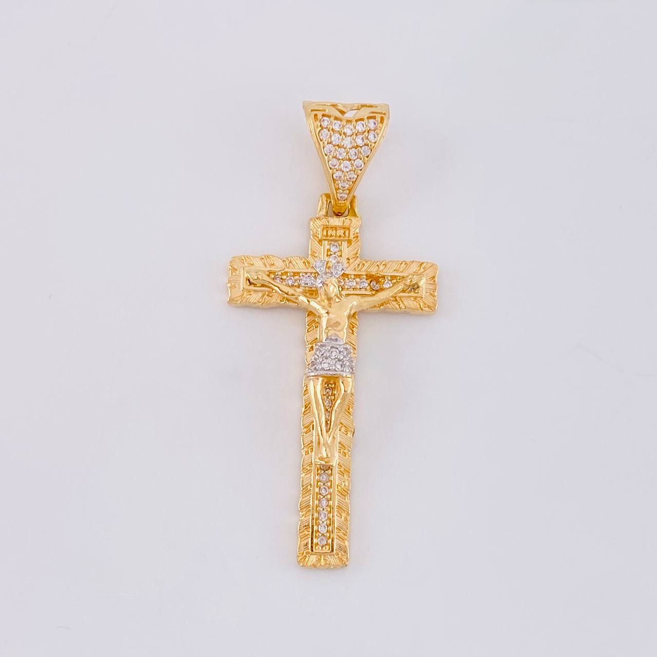 Dije Cruz Cristo 5.85g / 1 3/4 in Dos Oros Amarillo Blanco 18K