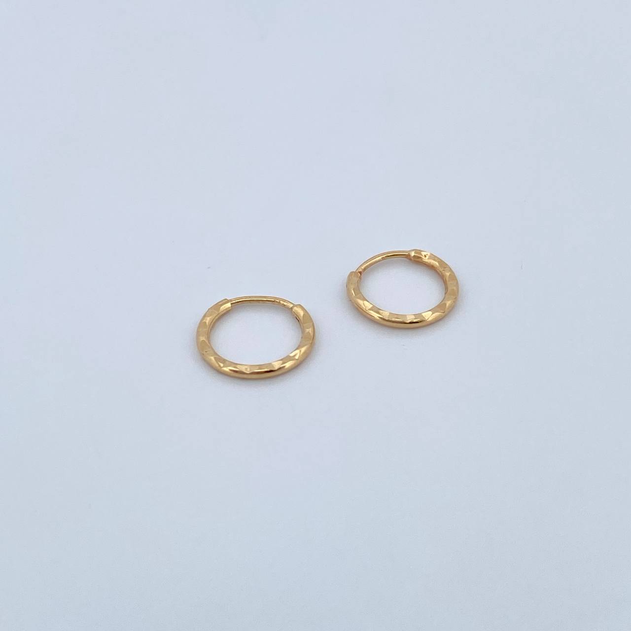 Hoop Earrings Striped Ring 0.3gr / 0.8cm / Diamond Cut Yellow Gold 18K &