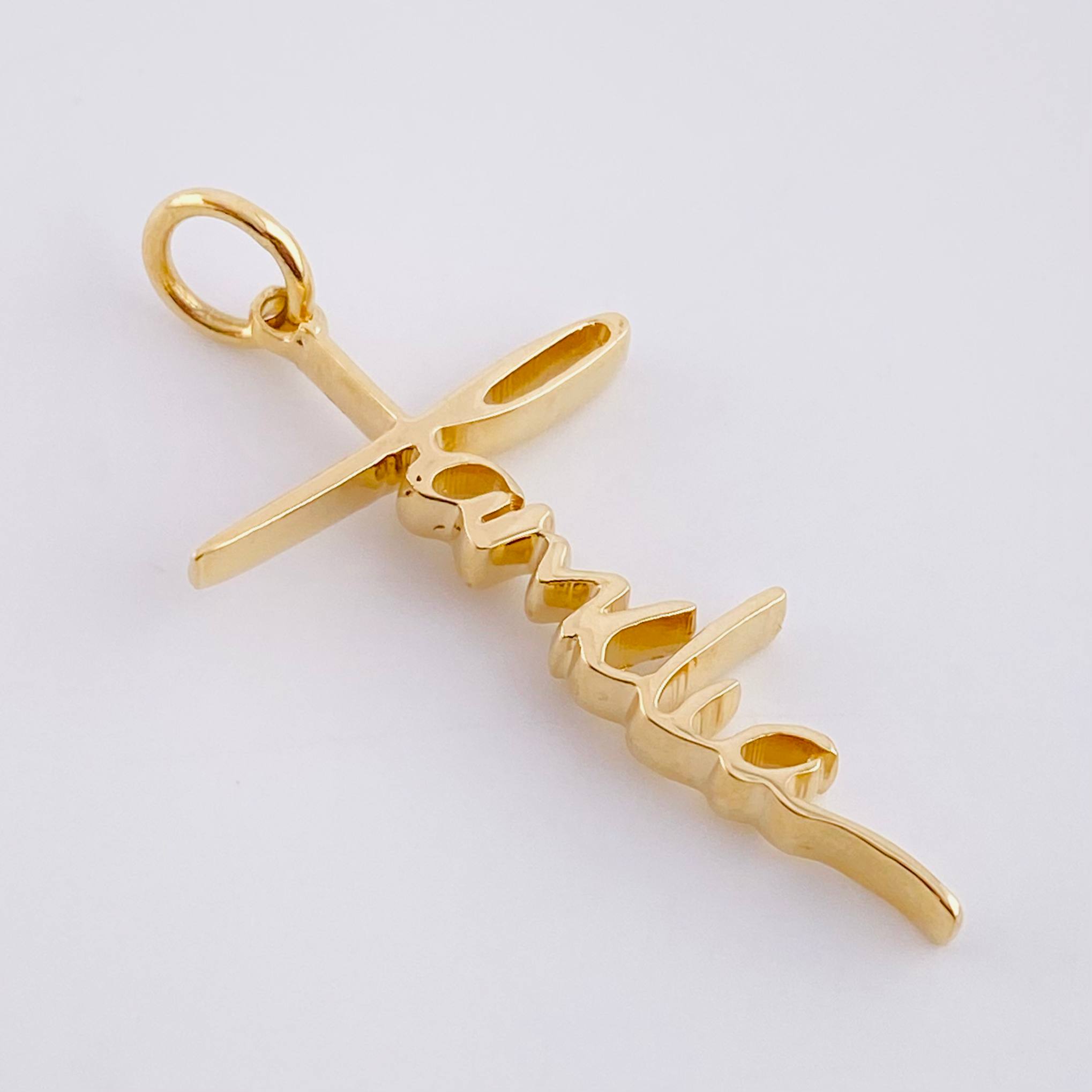 Pendant Family 4.7g / 1 3/4 in 18K Yellow Gold