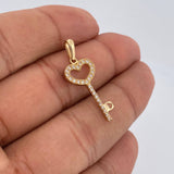 Heart Key Pendant 1.3gr / 1.2in / 18K Gold &