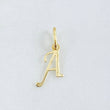 Dije Letra A Cursiva 0.35gr / 3/4 in / Oro Amarillo 18K ©