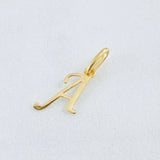 Dije Letra A Cursiva 0.35gr / 3/4 in / Oro Amarillo 18K ©