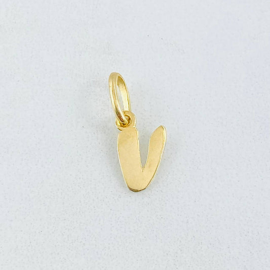 Pendant Letter V Cursive 0.4gr / 3/4 in / 18K Gold ©