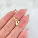 Pendant Letter V Cursive 0.4gr / 3/4 in / 18K Gold ©