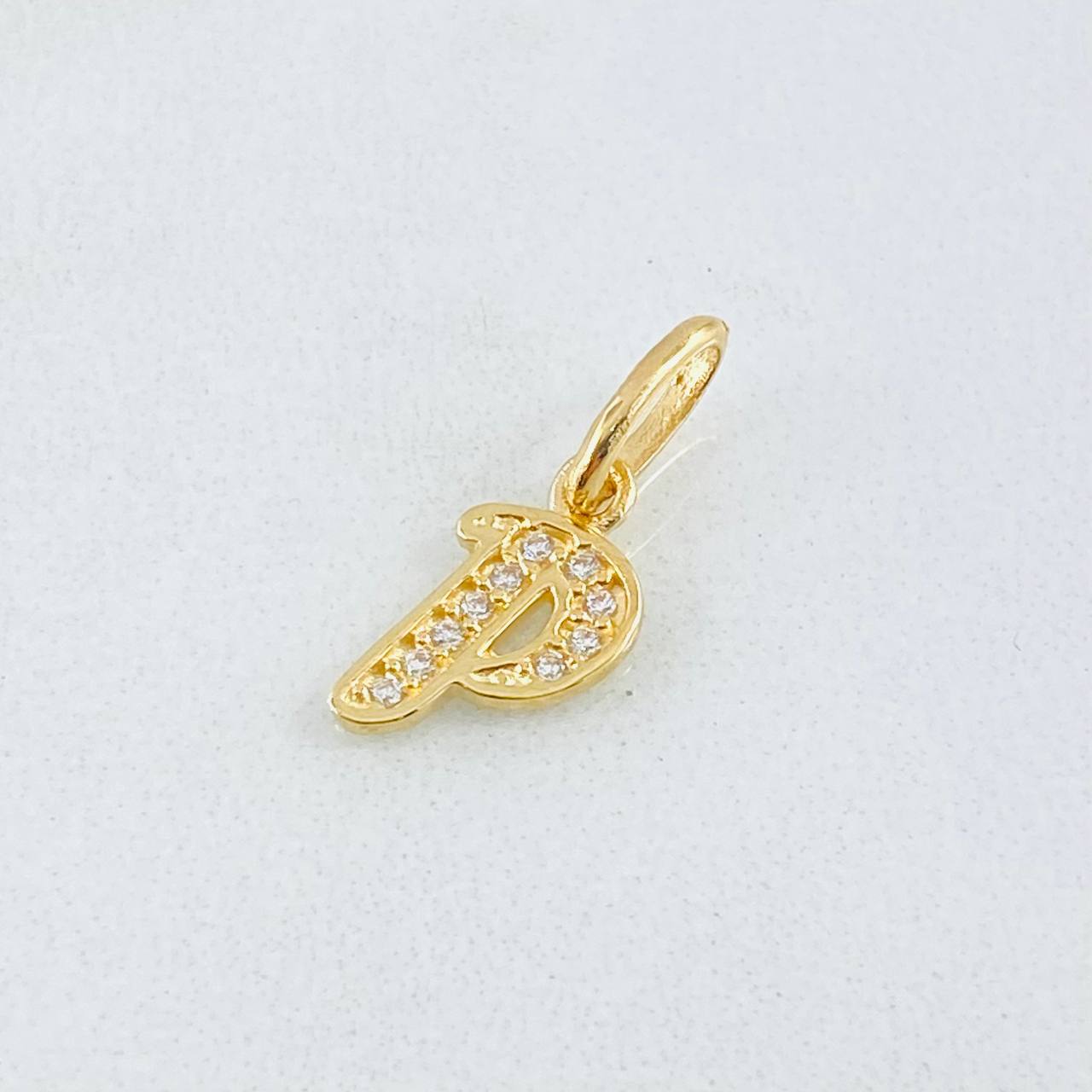 Pendant Letter P 0.65gr / 0.75in / 18K Gold