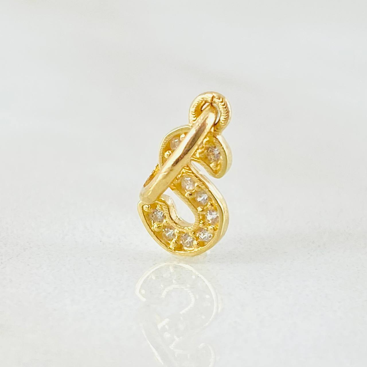 Dije Letra S 0.55gr / 1/2 in / Oro Amarillo 18K