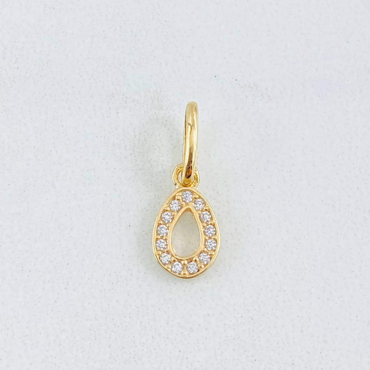 Dije Letra O 0.5gr / 1/2 in / Oro Amarillo 18K