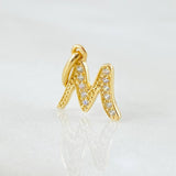 Dije Letra M 0.7gr / 3/4 in / Oro Amarillo 18K *