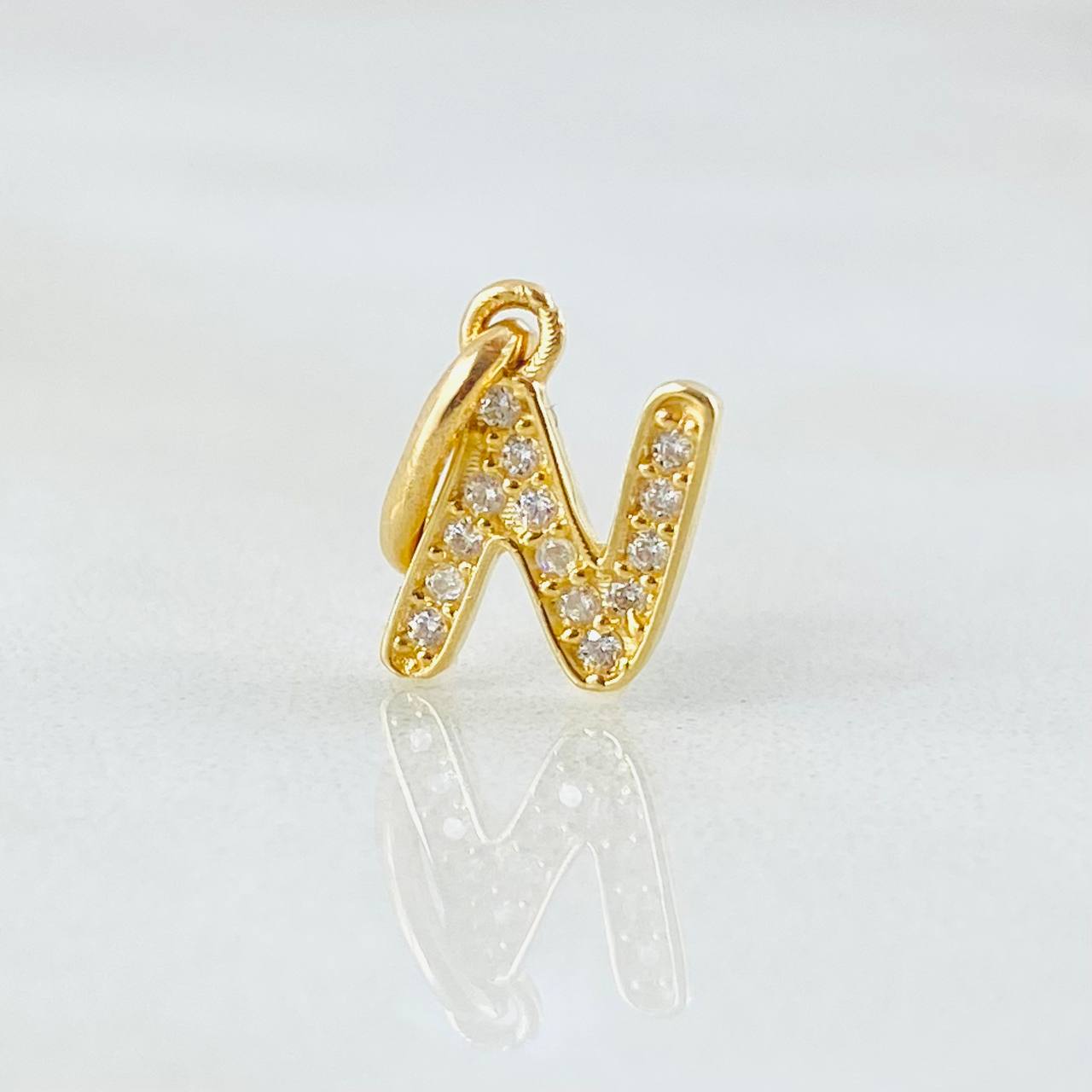 Dije Letra N 0.6gr / 1/2 in / Oro Amarillo 18K