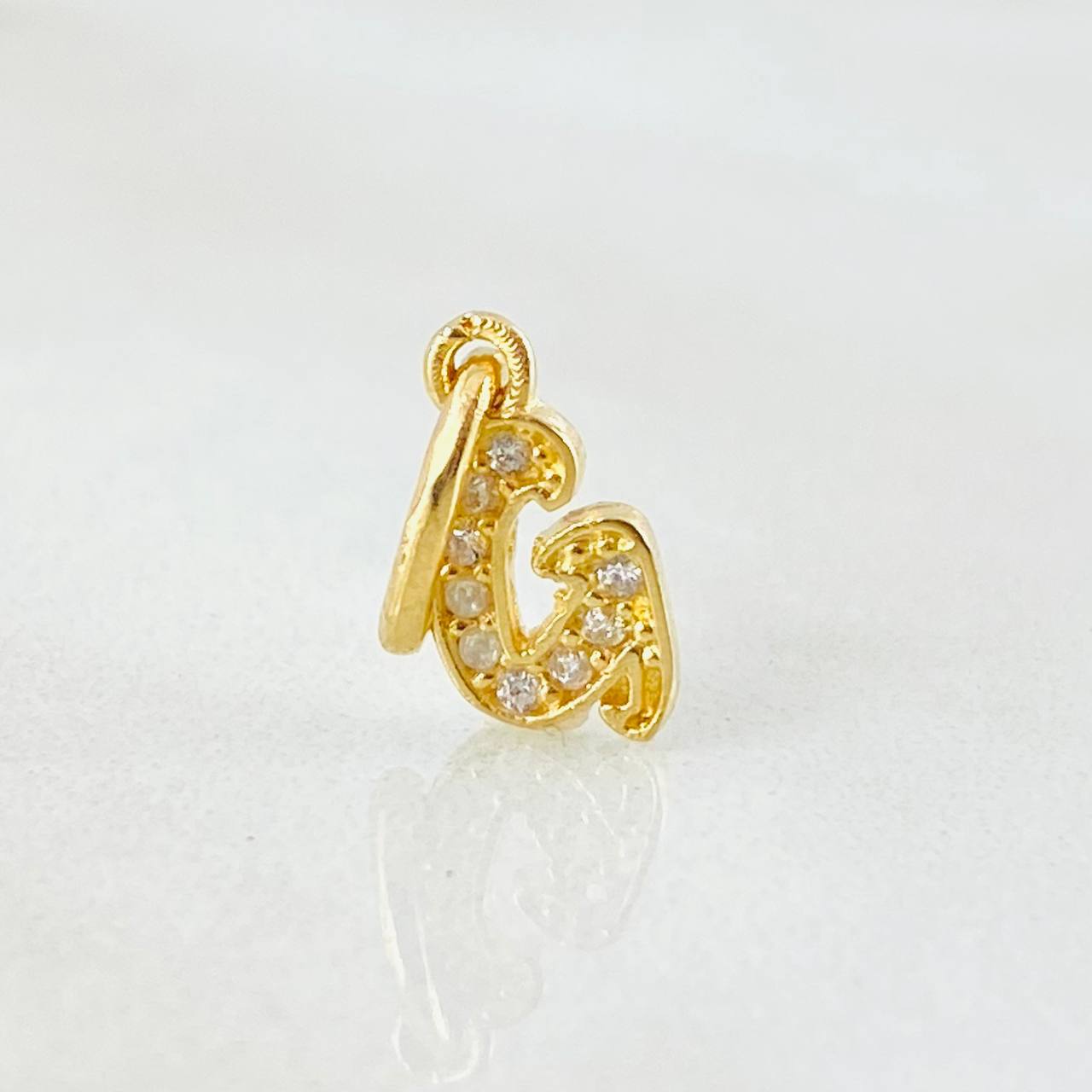 Dije Letra G 0.6gr / 1/2 in / Oro Amarillo 18K