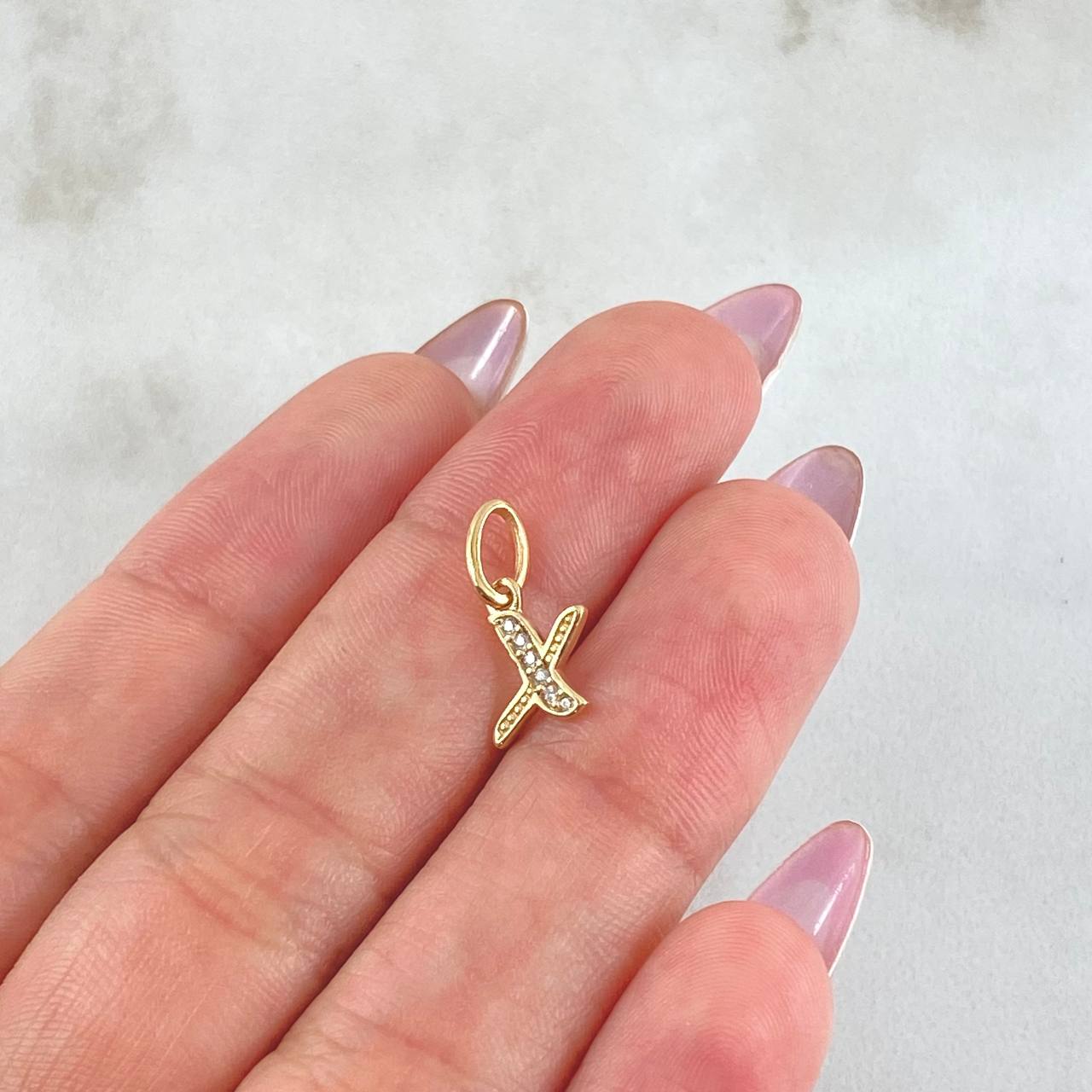 Dije Letra X 0.55gr / 1/2 in / Oro Amarillo 18K