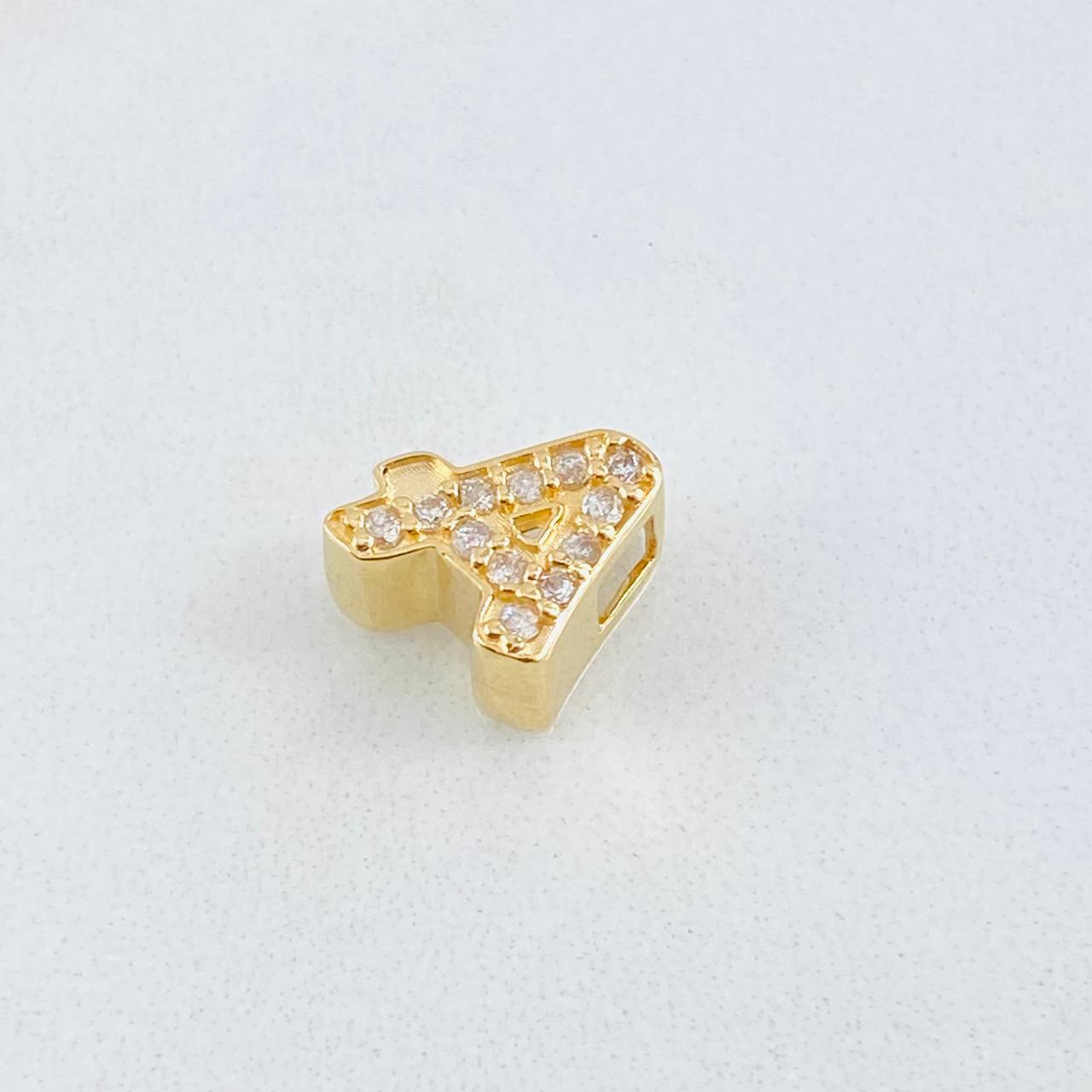 Herraje Letra A 1.2gr / 1/2 in / Oro Amarillo 18K *