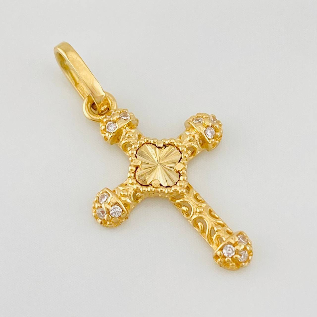 Pendant Cross Clover 1.1g / 1 in Yellow Gold 18K