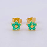 Stud Earrings Flower 5 Petals Emeralds 15Pts 1.15 g / in / 5.45 mm Yellow Gold 18K