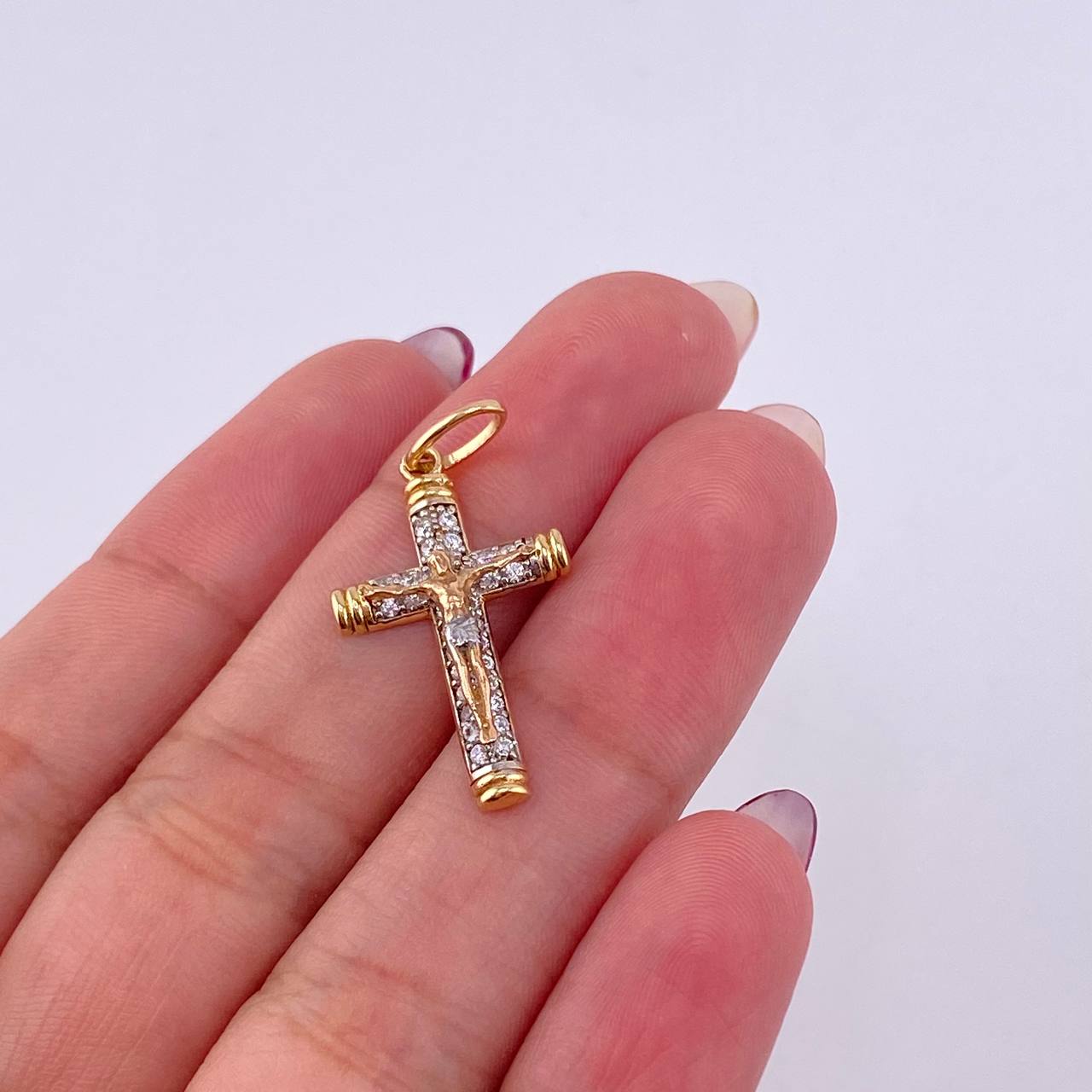 Dije Cruz Borde Rayado 2.1gr / 1 1/4 in / Oro Amarillo 18K