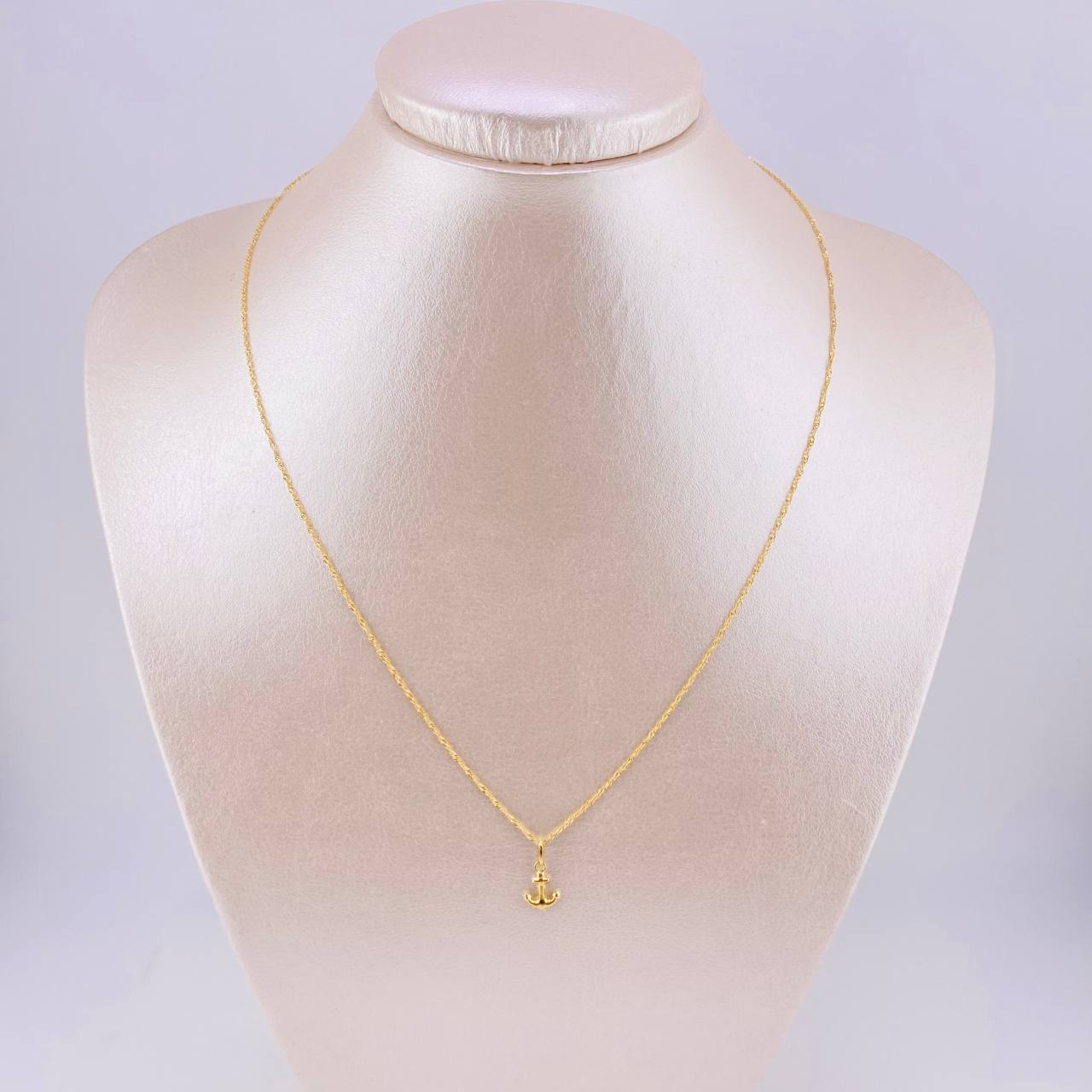 Set Cadena y Dije Singapur + Ancla 1.25gr / 17 3/4 in / Oro Amarillo 18K