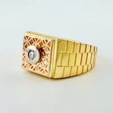 Anillo Sello Incrustado Detallado 6gr / T10 3/4 / Tres Oros 18K *