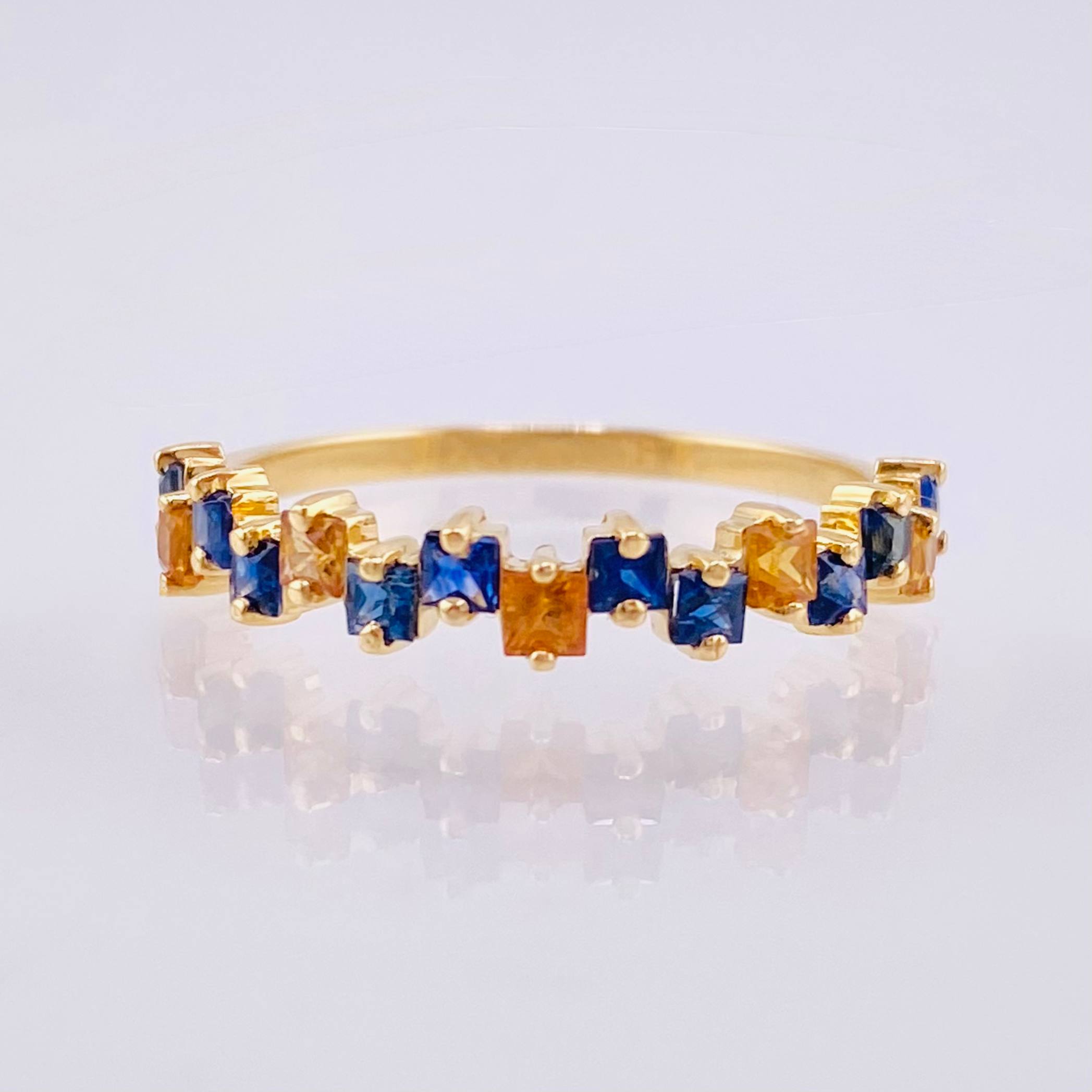 Anillo Zafiros Amarillos Azules 90pts 1.85gr / T7 1/2 / Oro Amarillo 18K ©