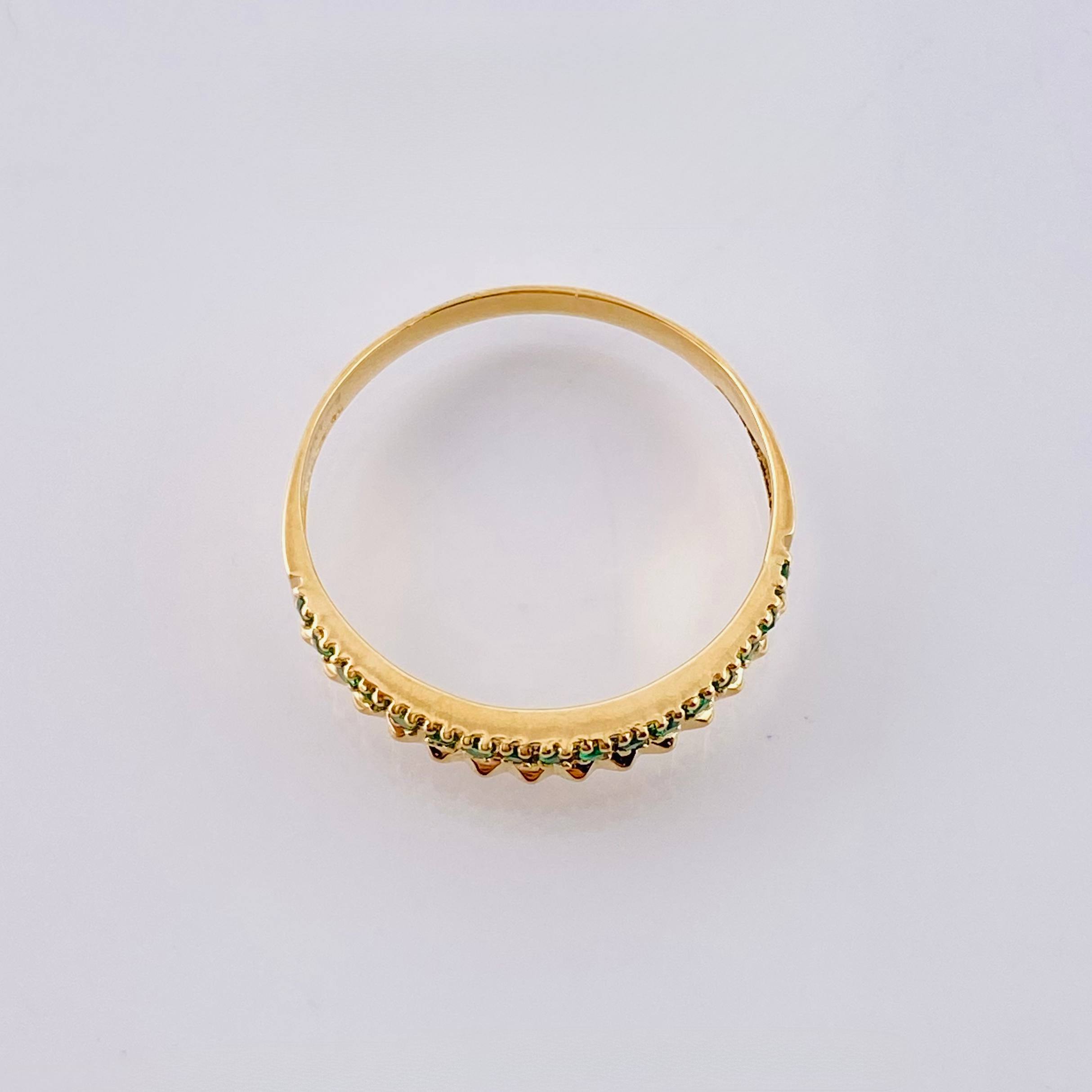Anillo Esmeraldas 13pts  2.15gr / T8 1/2 / Oro Amarillo 18K ©