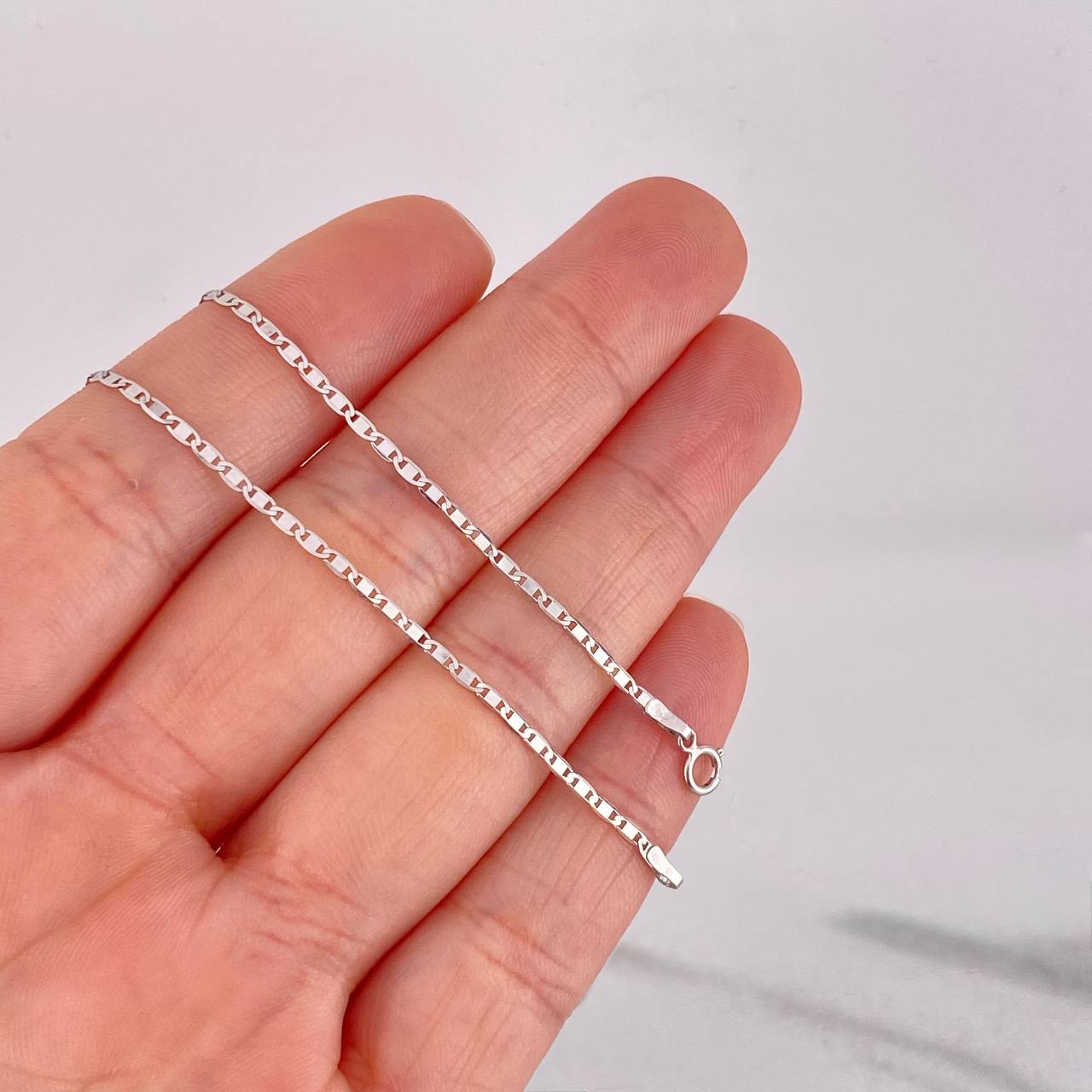 Cadena Plana 1.95g / 18 in / 1.5mm Oro Blanco 18K