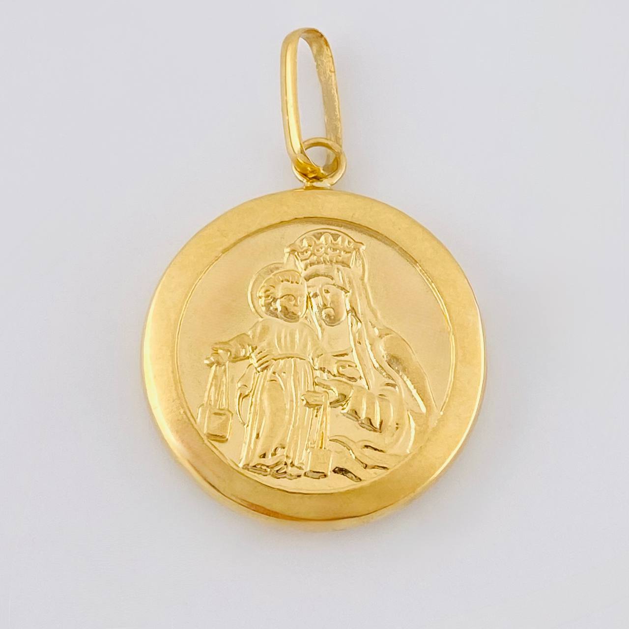 Pendant Virgin of Carmen Matte 2.2 g / 1 1/4 in Yellow Gold 18K