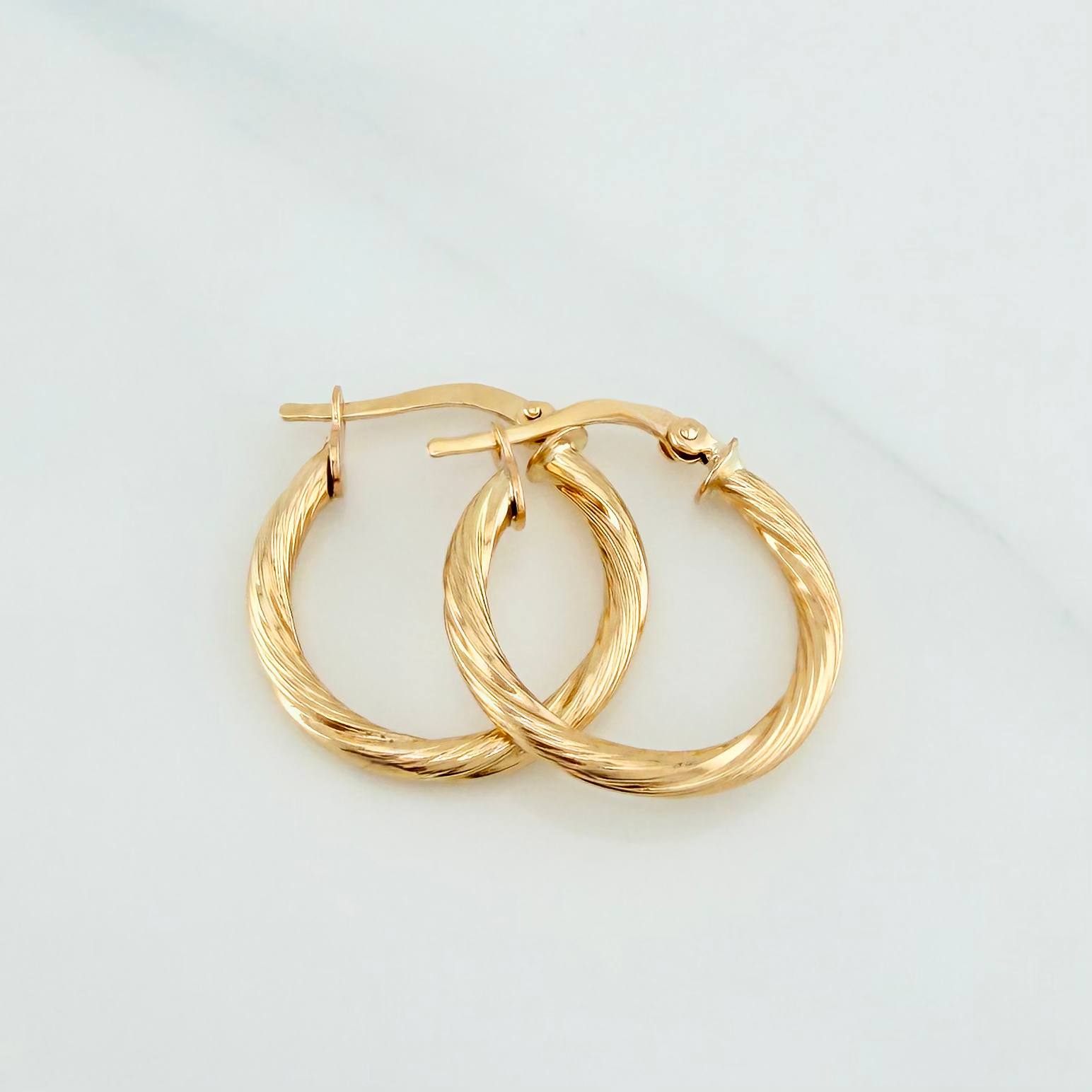 Hoop Earrings Sofi 1.9 g / 3/4 in Yellow Gold 18K